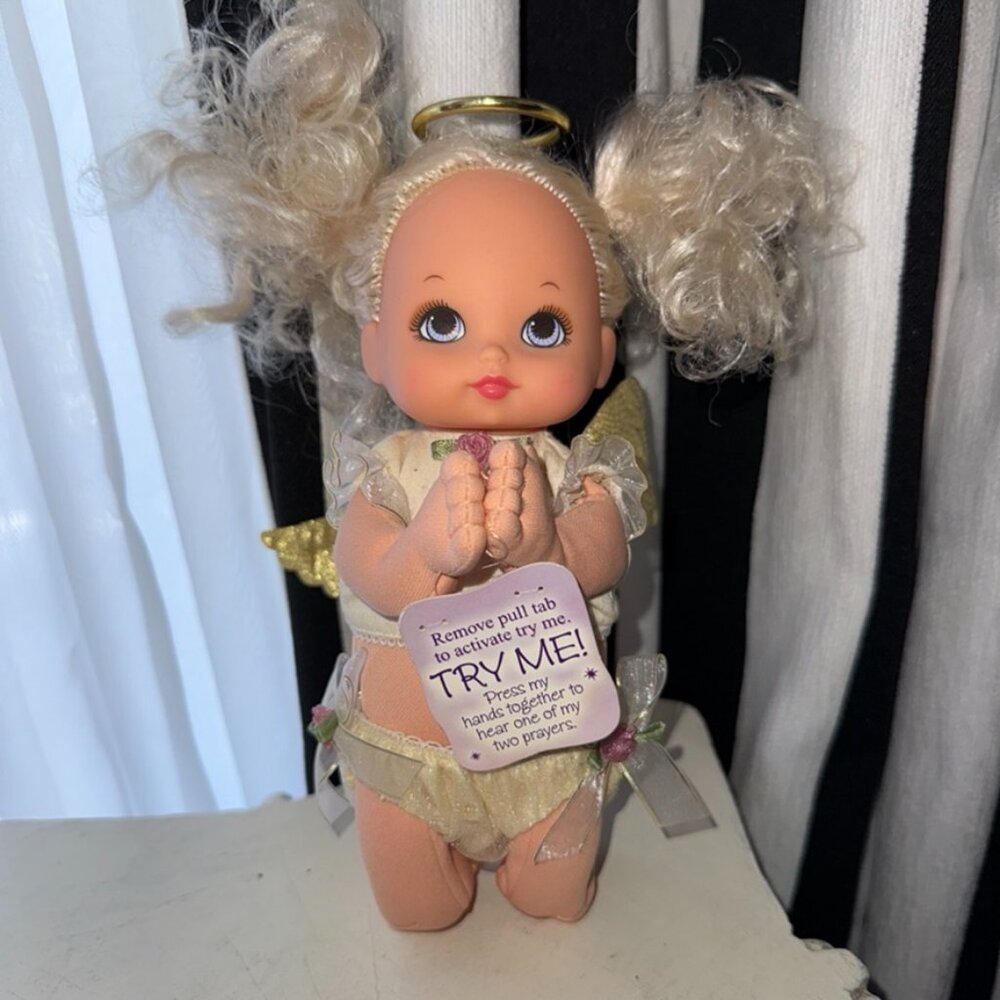 2000 MGA Prayer Angels Talking Praying Doll Help Me GOD Video Merry Christmas